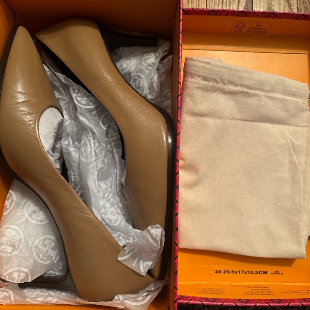 Tory Burch Tan Leather Heels